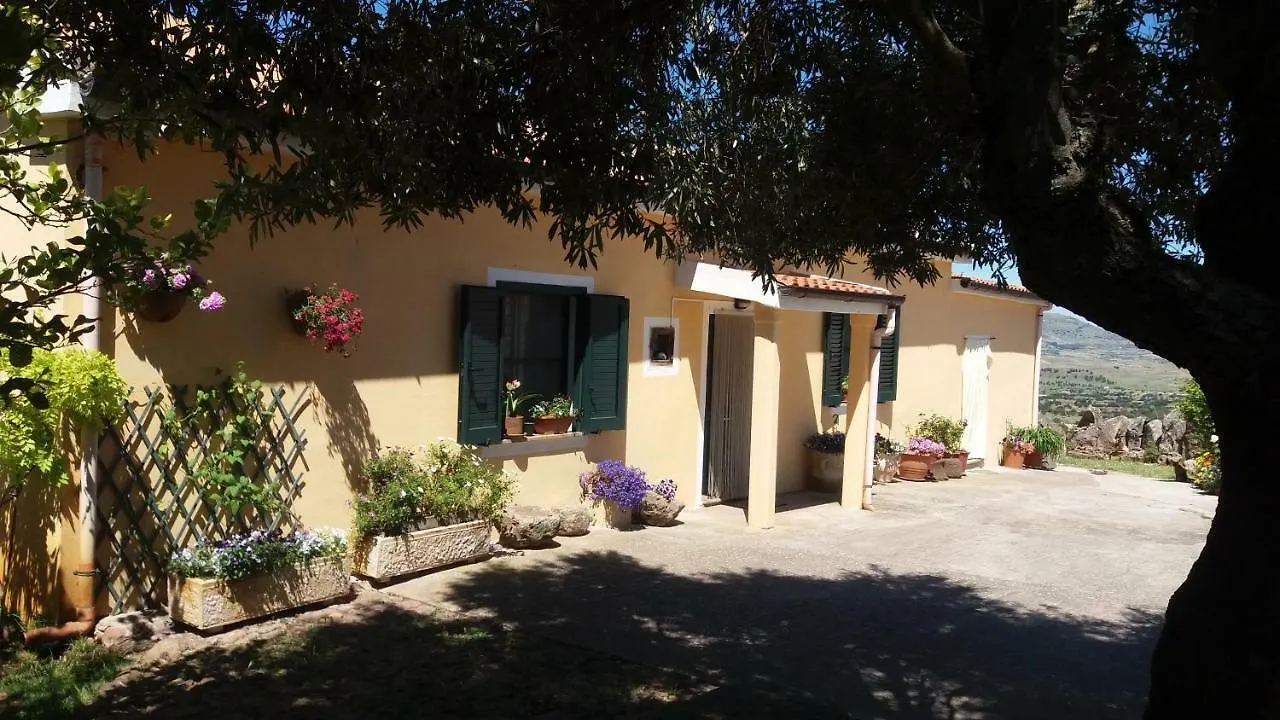 AGRITURISMO SA è PADEDDA Mores 0*,  Italie